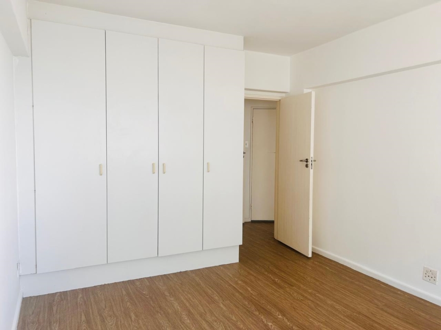 To Let 3 Bedroom Property for Rent in Mouille Point Western Cape